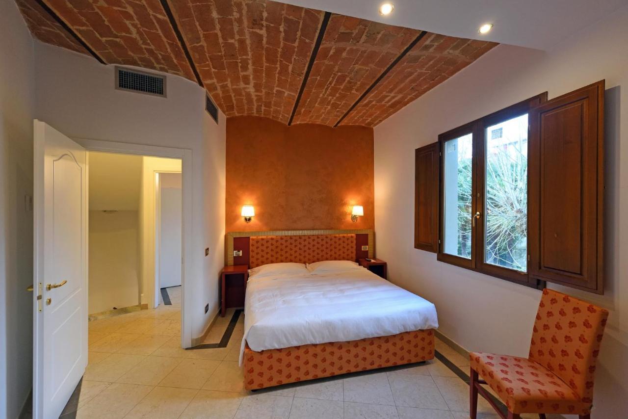 Relais La Corte Di Cloris Флоренция Экстерьер фото