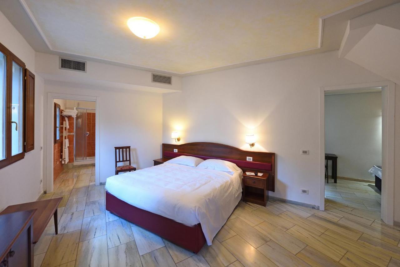 Relais La Corte Di Cloris Флоренция Экстерьер фото